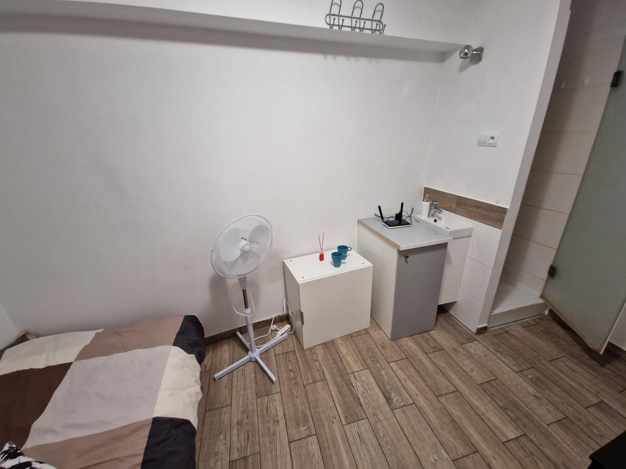 View Apartments And Rooms Warszawa Rom bilde